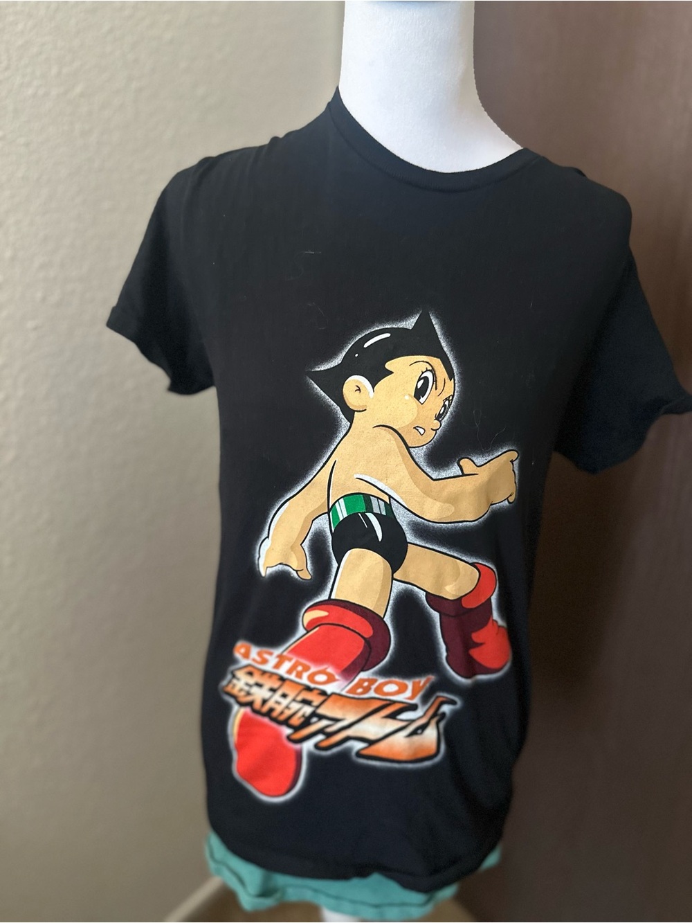 Astro Boy Kids Black Graphic Tee - Classic Anime Design